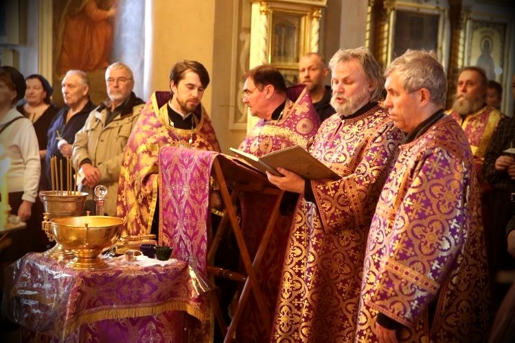 Таинство соборования в вопросах и ответах